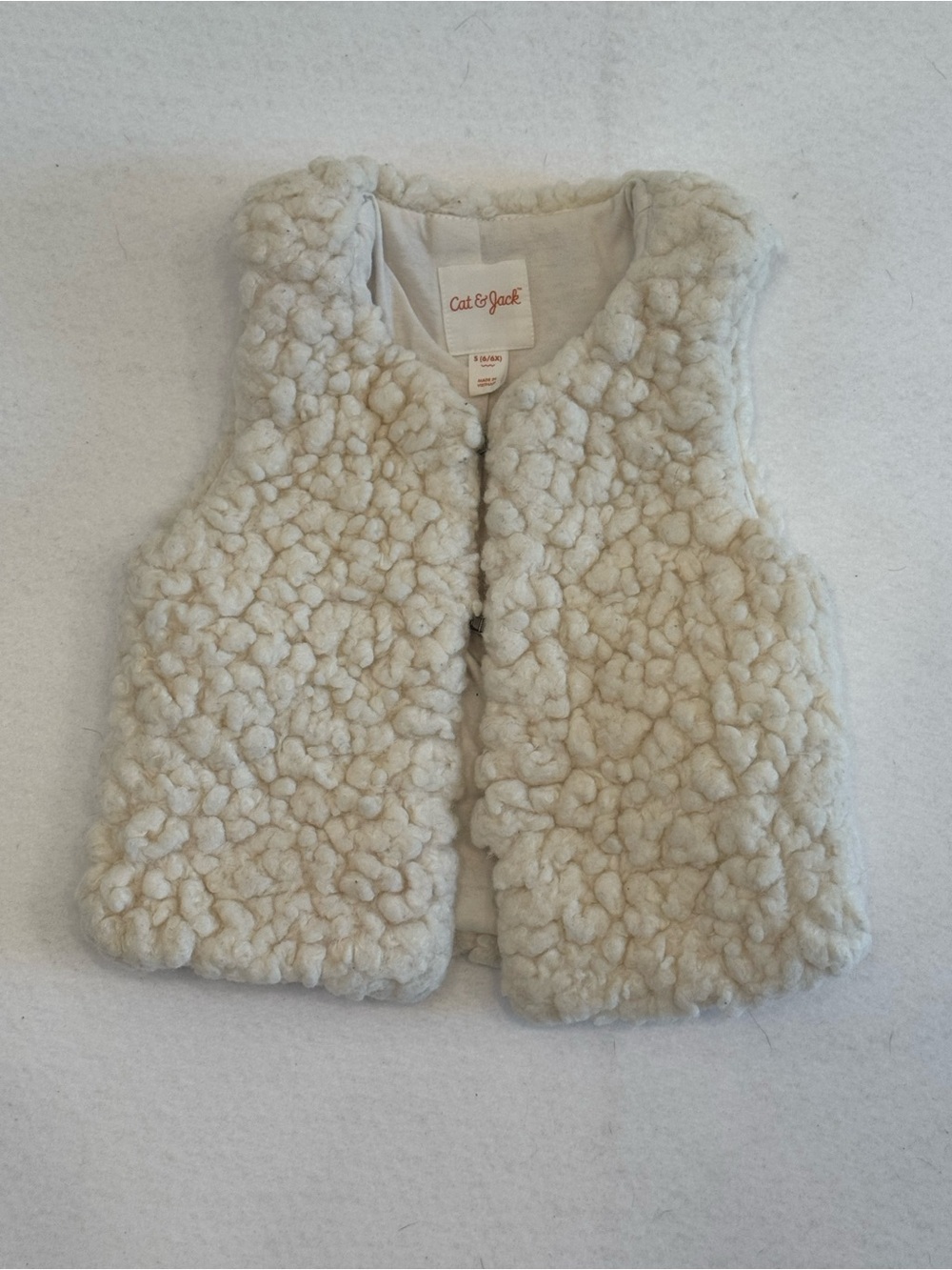 Cat & Jack Cream Fuzzy Sherpa Vest